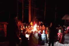 09_Ekan illan iltanuotio kireässä pakkasessa